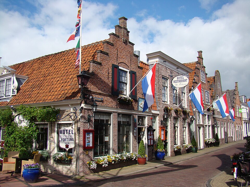 960px-Edam_180