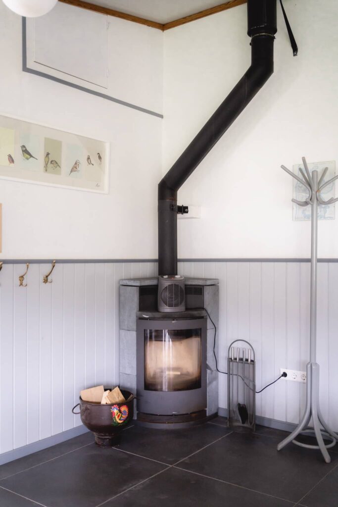 Groepsaccommodatie_Boerderij_Leeuwendaal_Edam_03 Groepsaccommodatie Boerderij Leeuwendaal Edam | Houtkachel