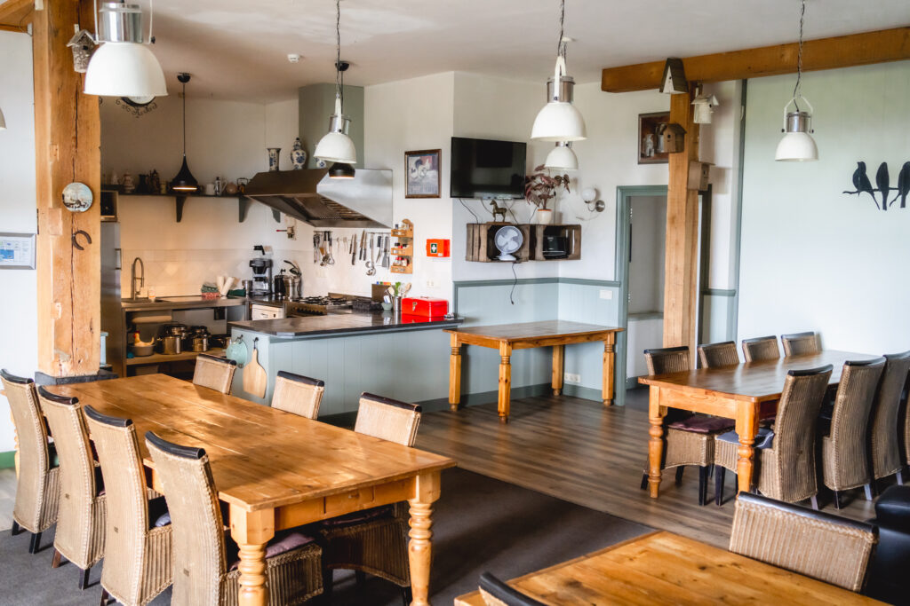 Groepsaccommodatie_Boerderij_Leeuwendaal_Edam_gezamelijke_ruimte_01 Groepsaccommodatie Boerderij Leeuwendaal Edam | Gezamenlijke_ruimte